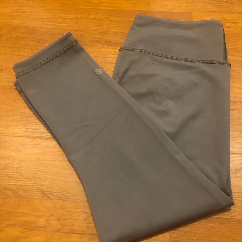 Lululemon wunder under